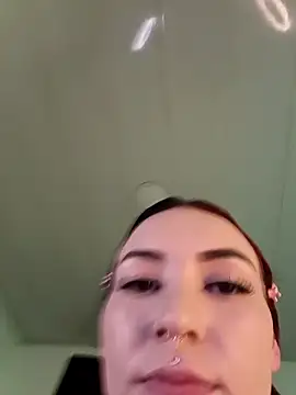 Madison charlotte online show from 02-18-26, 10:01