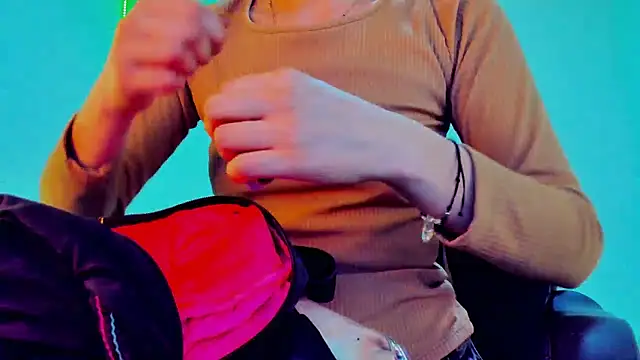 Madison charlotte online show from 01-10-26, 05:25