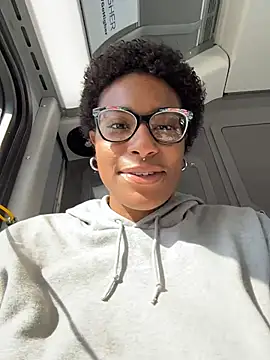 Tu GataLinda online show from 10-25-25, 03:45