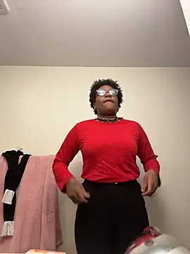 Tu GataLinda online show from 10-31-25, 12:13