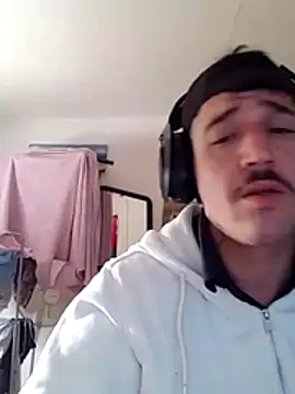 JuicyBigcockxh online show from 05-14-26, 02:58