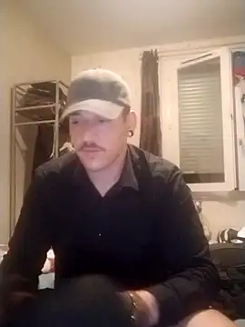 Snapshot of JuicyBigcock@xh chatting on 10-07-25, 05:58 JuicyBigcockxh online show from 10-07-25, 05:58