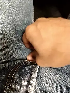 Ajayy01 online show from 12-18-25, 03:27