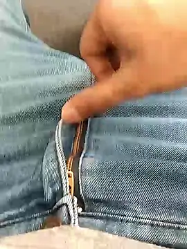 Ajayy01 online show from 10-09-25, 10:38