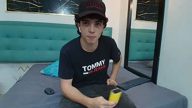 dia fax18 online show from 10-20-25, 07:58