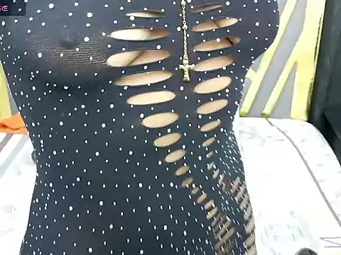 valeriavasquez online show from 10-18-25, 09:50