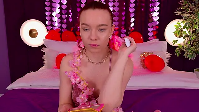 NoraHaynes online show from 02-15-26, 03:07