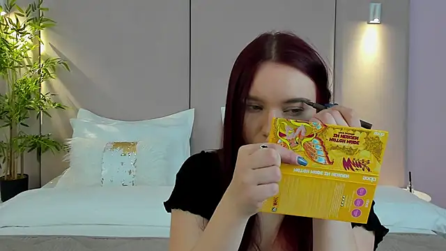 NoraHaynes online show from 01-13-26, 02:59