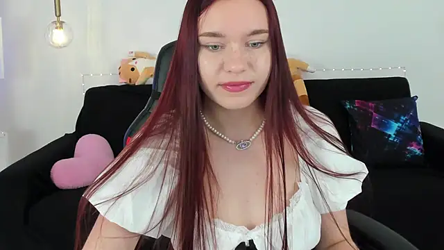 Snapshot of NoraHaynes chatting on 09-23-25, 03:02 NoraHaynes online show from 09-23-25, 03:02
