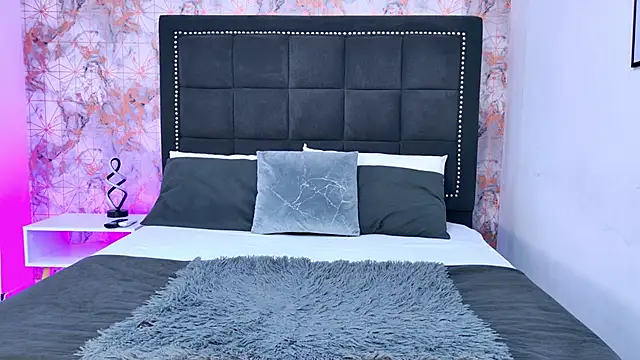 AmbherBlake online show from 01-17-26, 03:21