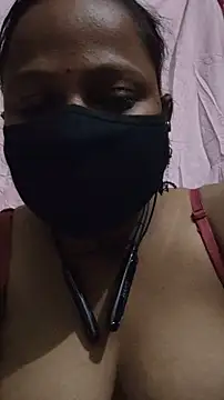 Snapshot of shalubhabhi69 chatting on 01-14-26, 06:11 shalubhabhi69 online show from 01-14-26, 06:11