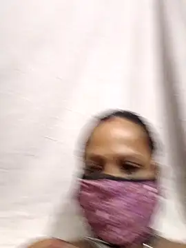 Snapshot of shalubhabhi69 chatting on 11-06-25, 07:07 shalubhabhi69 online show from 11-06-25, 07:07