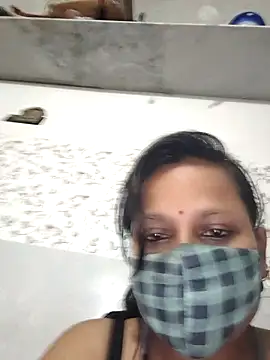 Snapshot of shalubhabhi69 chatting on 09-24-25, 09:10 shalubhabhi69 online show from 09-24-25, 09:10