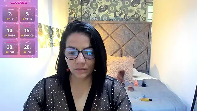 Megan Milf   online show from 09-23-25, 12:34