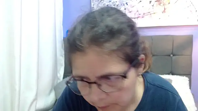 Linda banks  online show from 04-08-26, 11:44