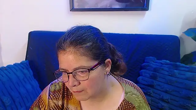 Snapshot of Linda_banks_ chatting on 02-02-26, 01:37 Linda banks online show from 02-02-26, 01:37