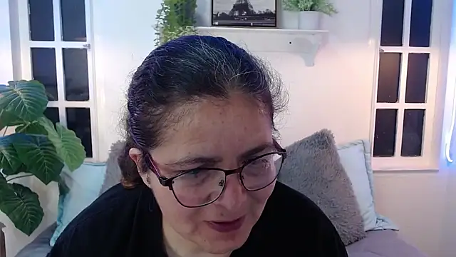 Linda banks  online show from 03-20-26, 02:12