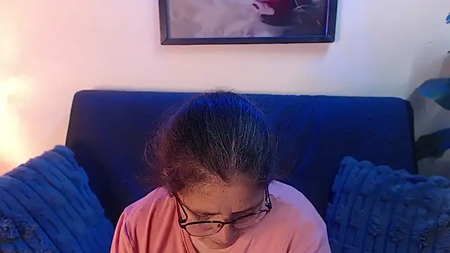 Snapshot of Linda_banks_ chatting on 02-10-26, 01:48 Linda banks online show from 02-10-26, 01:48