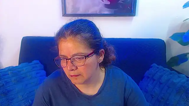 Snapshot of Linda_banks_ chatting on 02-05-26, 02:07 Linda banks online show from 02-05-26, 02:07