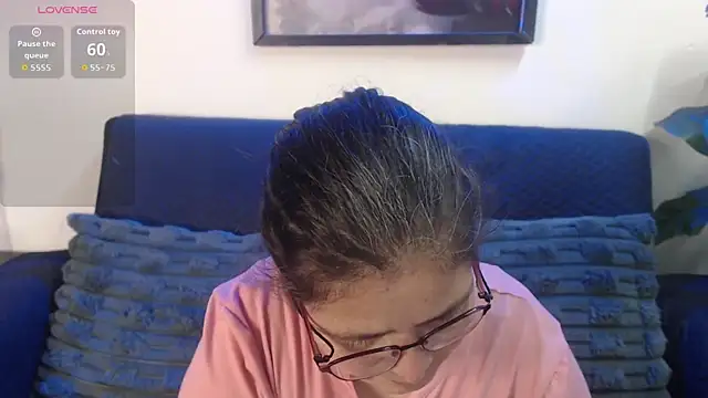 Snapshot of Linda_banks_ chatting on 01-17-26, 01:53 Linda banks online show from 01-17-26, 01:53