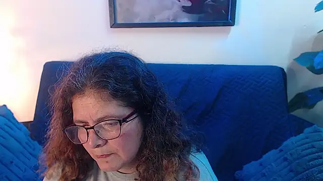 Snapshot of Linda_banks_ chatting on 02-07-26, 01:46 Linda banks online show from 02-07-26, 01:46