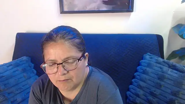 Linda banks  online show from 12-21-25, 02:03