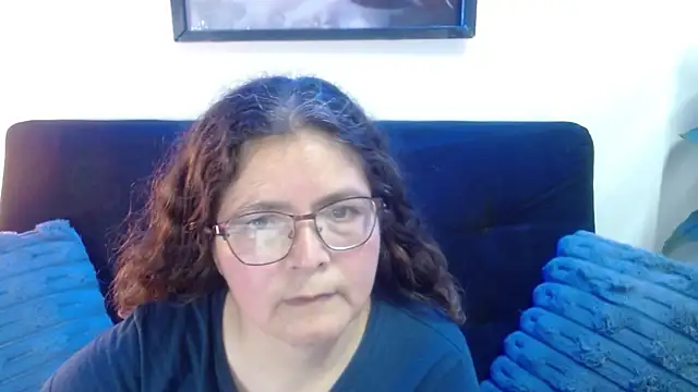 Linda banks  online show from 04-10-26, 01:34