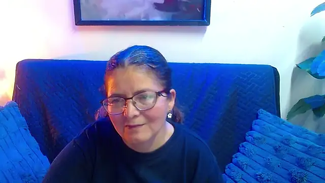 Linda banks  online show from 05-08-26, 02:04