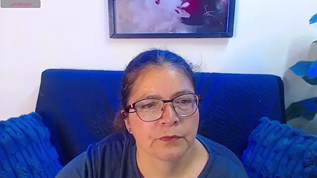 Snapshot of Linda_banks_ chatting on 02-03-26, 01:49 Linda banks online show from 02-03-26, 01:49