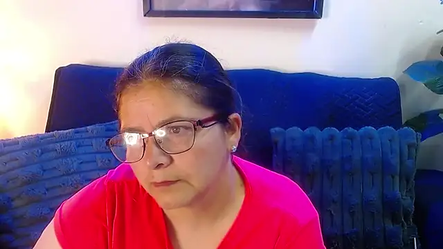 Snapshot of Linda_banks_ chatting on 02-25-26, 01:50 Linda banks online show from 02-25-26, 01:50