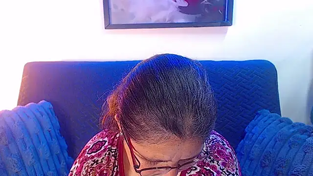 Linda banks  online show from 11-16-25, 01:10