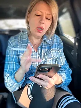 Milena-MilfaXXX online show from 03-29-26, 02:35