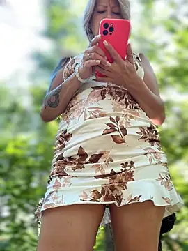 Snapshot of Milena-MilfaXXX chatting on 06-19-26, 02:39 Milena-MilfaXXX online show from 06-19-26, 02:39