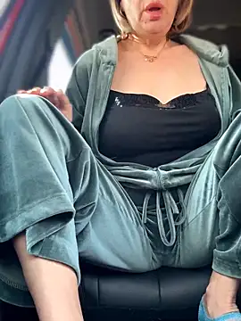 Milena-MilfaXXX online show from 03-24-26, 04:12