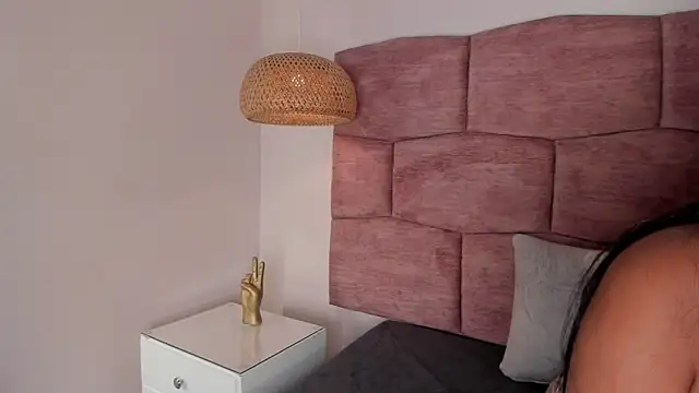 Snapshot of dani_velvet chatting on 02-26-26, 03:06 dani velvet online show from 02-26-26, 03:06