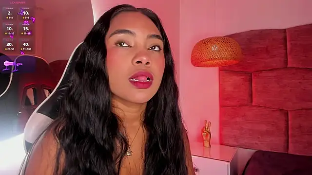 Snapshot of dani_velvet chatting on 12-14-25, 02:51 dani velvet online show from 12-14-25, 02:51