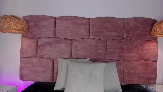 Snapshot of dani_velvet chatting on 02-24-26, 03:07 dani velvet online show from 02-24-26, 03:07