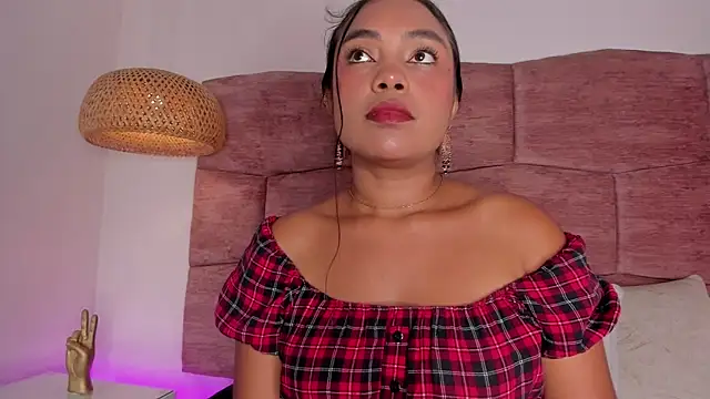 Snapshot of dani_velvet chatting on 02-01-26, 02:54 dani velvet online show from 02-01-26, 02:54