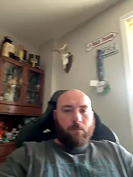 Snapshot of Bidea2034 chatting on 10-15-25, 04:48 Bidea2034 online show from 10-15-25, 04:48