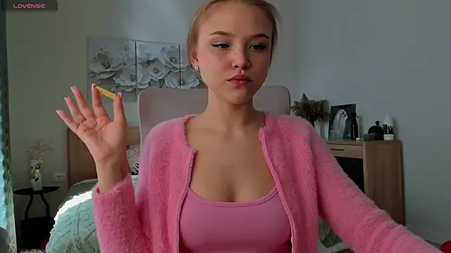flooora 0 online show from 04-27-26, 01:36