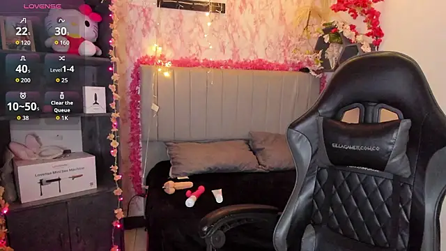 Scarlett21   online show from 03-25-26, 01:21