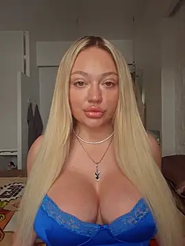 misstitmouseofficial online show from 09-24-25, 11:39