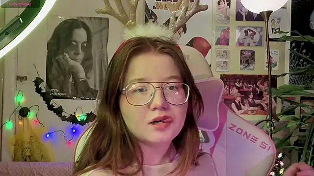 Sienna-Cow online show from 12-15-25, 05:30