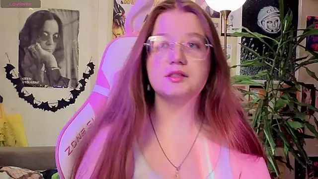 Sienna-Cow online show from 11-06-25, 12:53