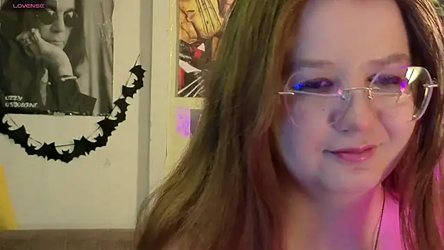 Sienna-Cow online show from 11-05-25, 12:41