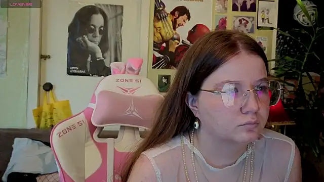 Sienna-Cow online show from 10-10-25, 11:44