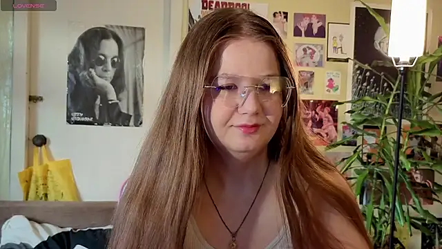 Sienna-Cow online show from 10-18-25, 12:18