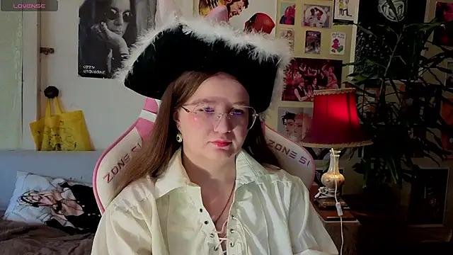 Sienna-Cow online show from 10-02-25, 11:46