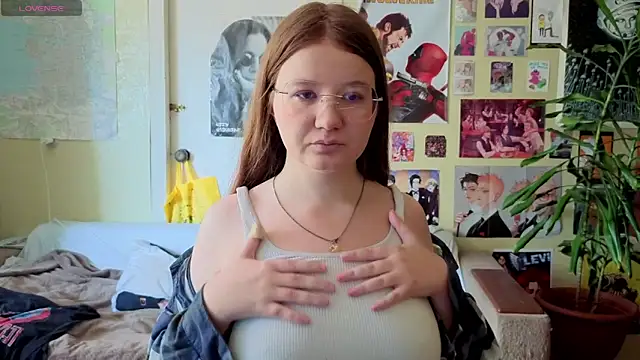 Sienna-Cow online show from 09-16-25, 10:38