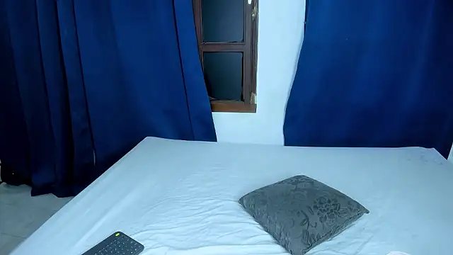 nahomy ryans online show from 01-11-26, 02:40